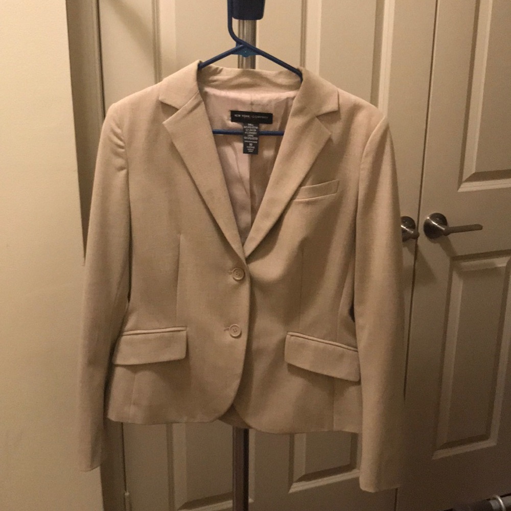 NY & Co suit, size 10 long